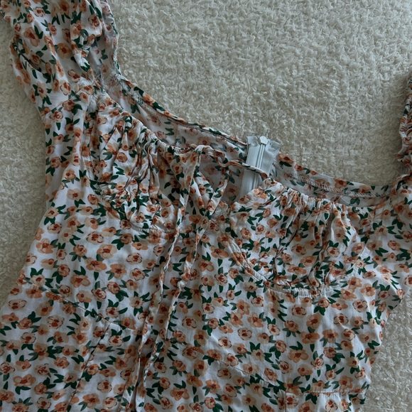 🤍Floral Summer Dress🤍 - Picture 4 of 5